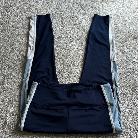 Lou & Grey leggings - Picture 2 of 5